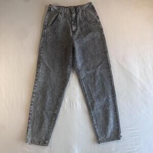 ASTR The Label Women's Grey High Waisted Perfectly Pleated Jeans Size S NWT